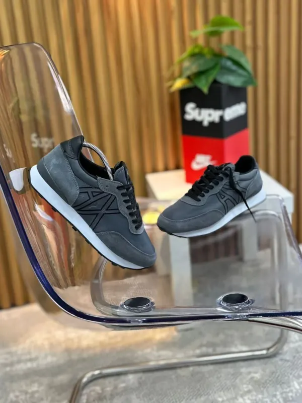 ARMANI 4