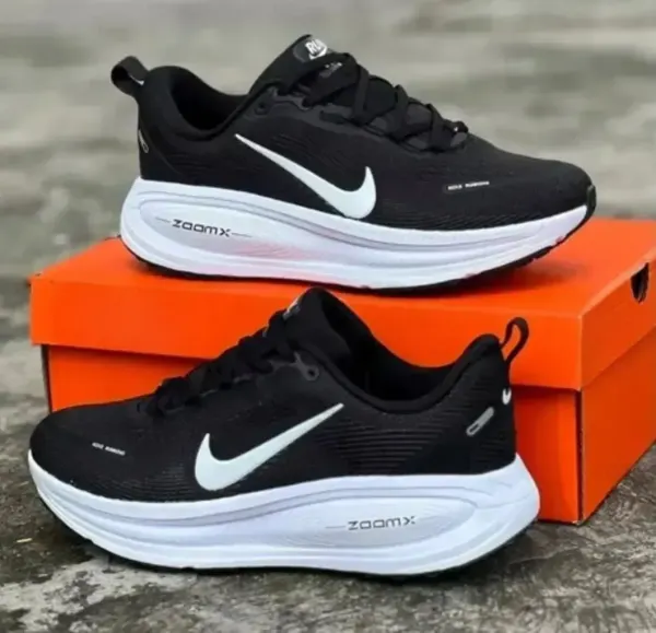 NIKE VOMERO DAMA NEGRO