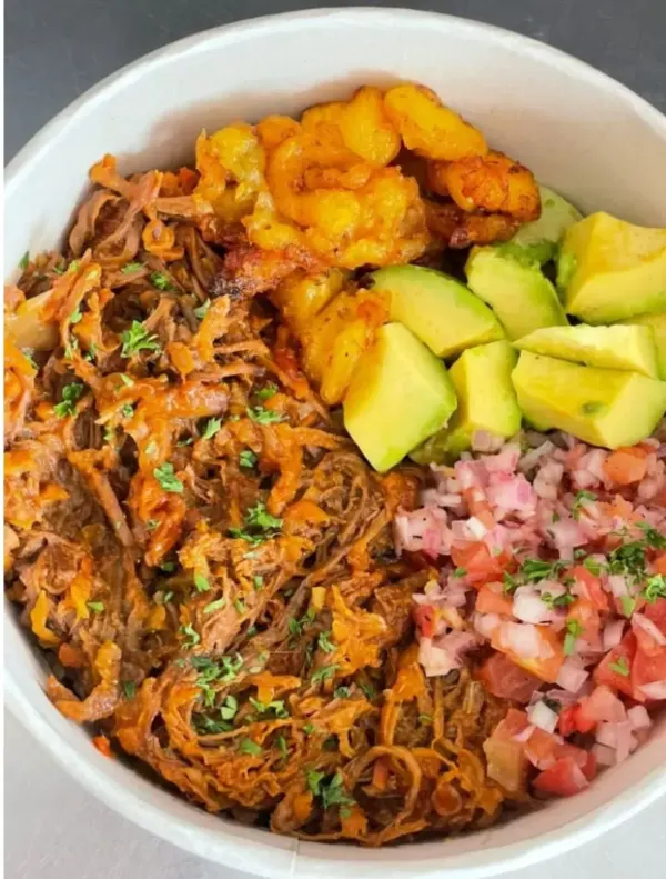CARNE SALTEADA EN VEGETALES