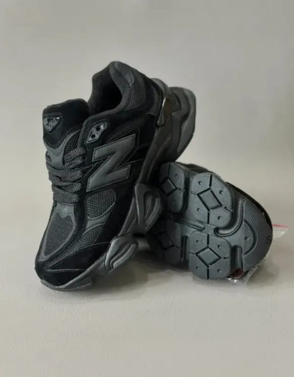 NEW BALANCE 9060 NEGRO HOMBRE