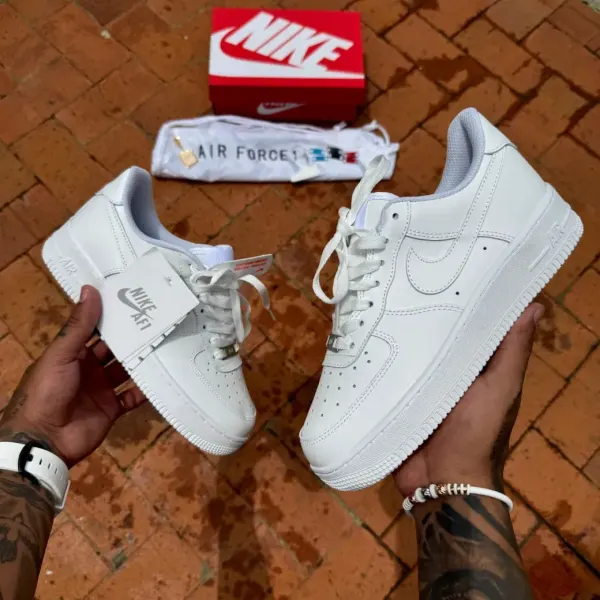 ```AIR FORCE ONE```???  ```DAMA Y CABALLERO   DEL 36 AL 44 ?
