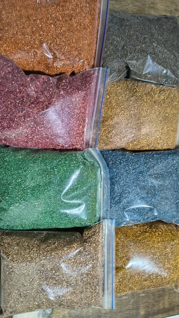 ? Aserrín Decorativo de Colores – 100 g ?