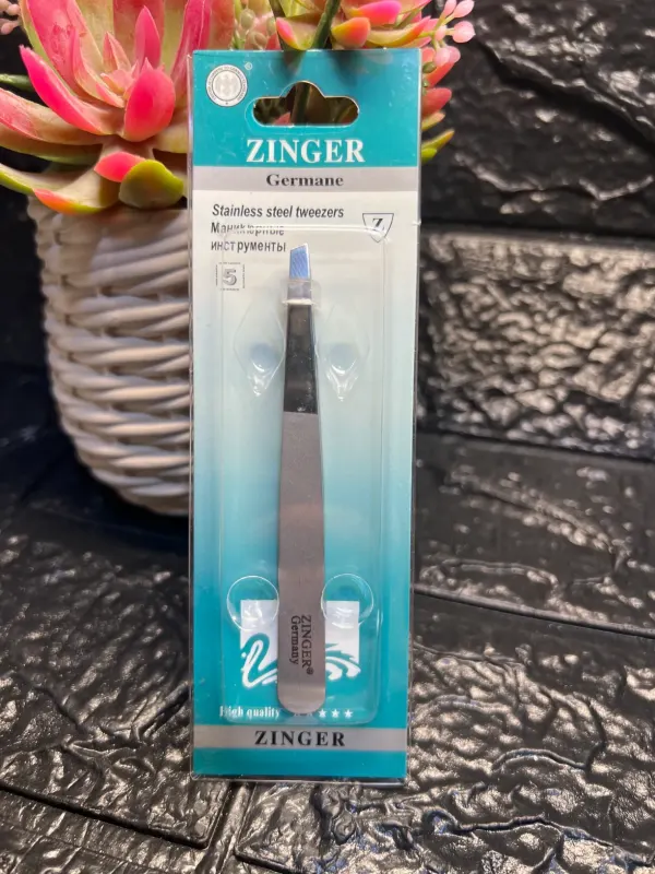 Pinza para cejas