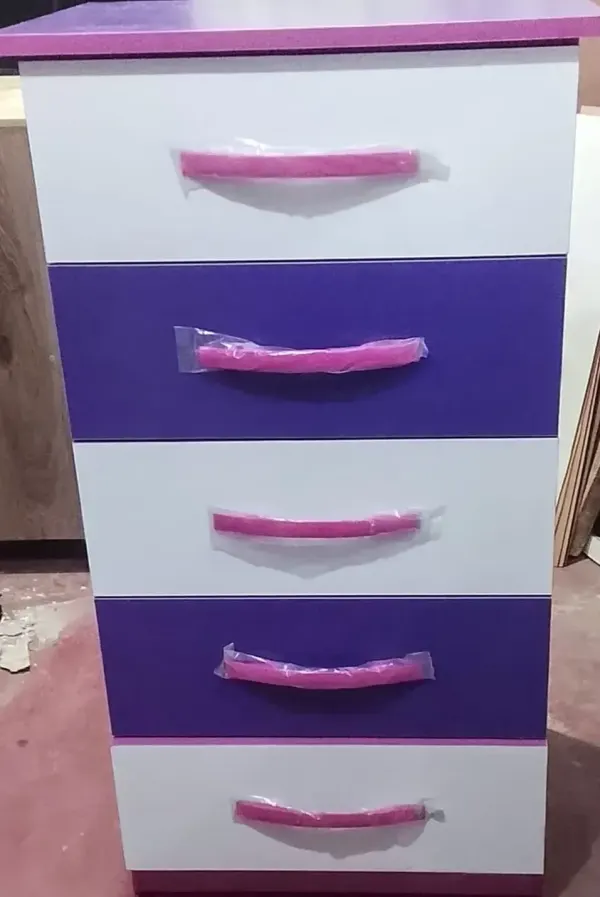 CÓMODA 5 CAJONES
