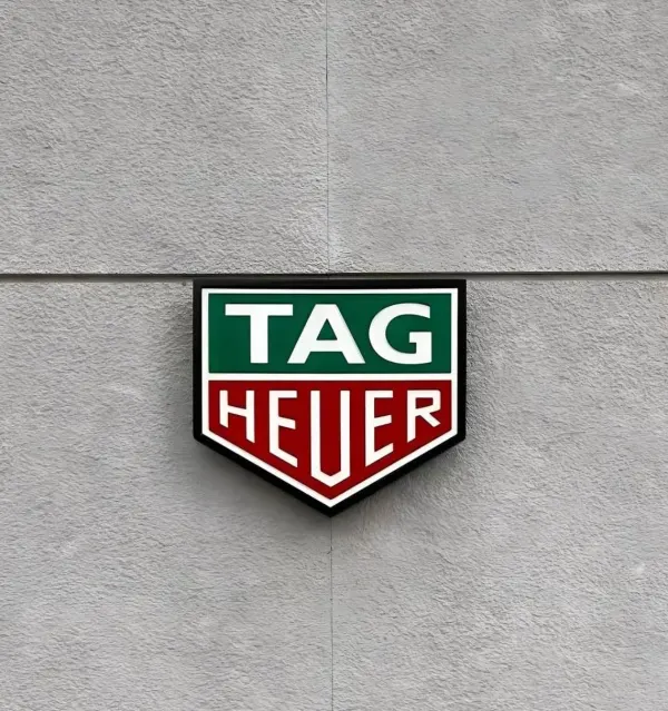 TAG HEUER