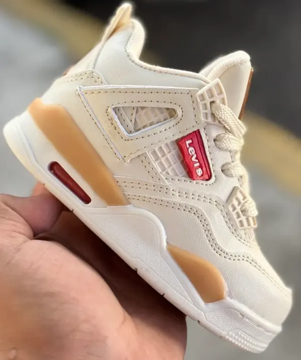 Jordan Retro 4 Levis