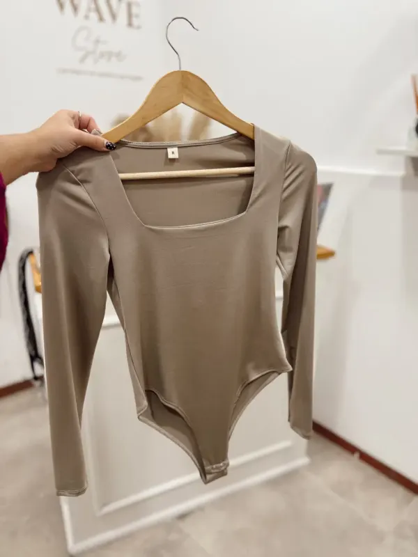 Body satin gris