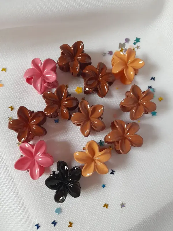 Mini broches de flor