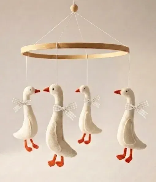 Movil Cuna-Beige