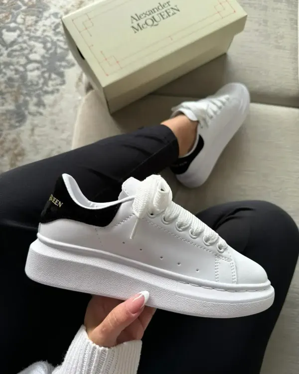 ALEXANDER McQUEEN MUJER