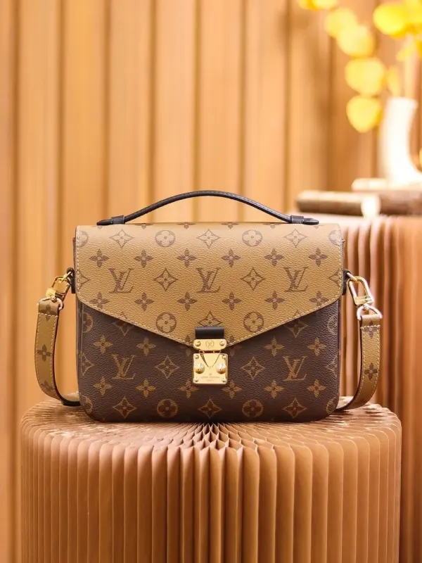 Bolso LOUIS VUITTON/Viene con caja