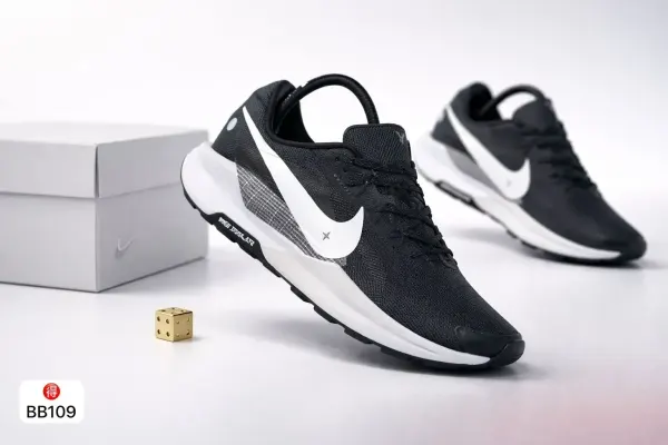NIKE PEGASUS TRAIL 5