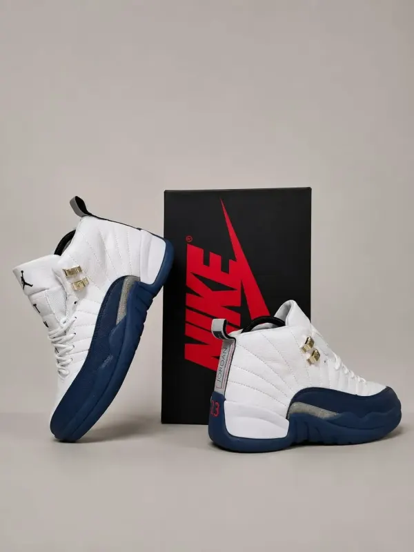 JORDAN RETRO 12