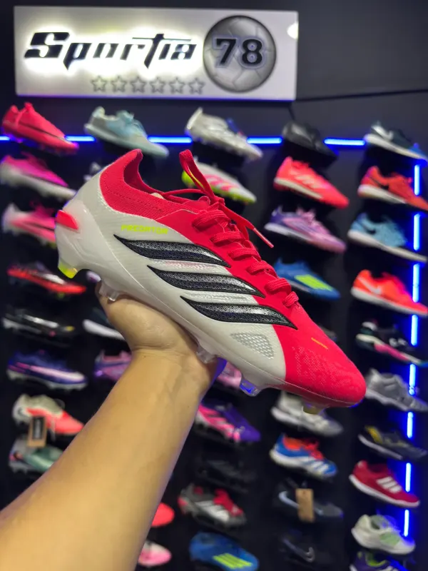 PREDATOR 26 / Rojo
