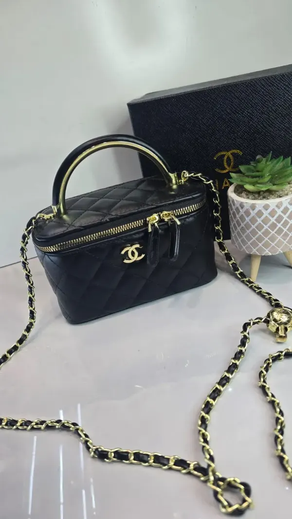 Bolso Vanity Acolchado Negro