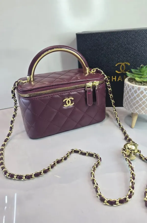 Bolso Vanity Acolchado Morado