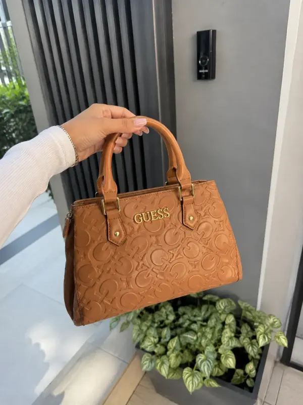 Bolso Guess Satchel Camel