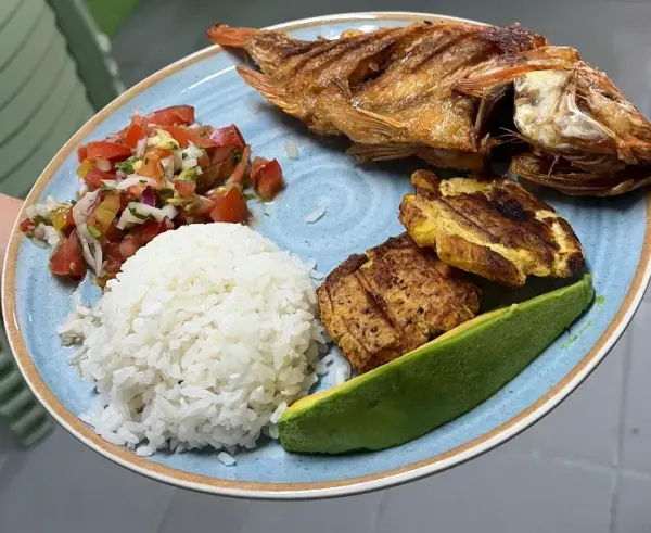 Almuerzo con Tilapia