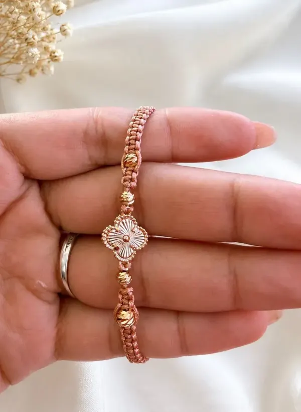 M. VAN CLEEF