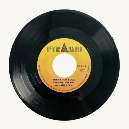 Desmond Dekker - Rudie Got Soul