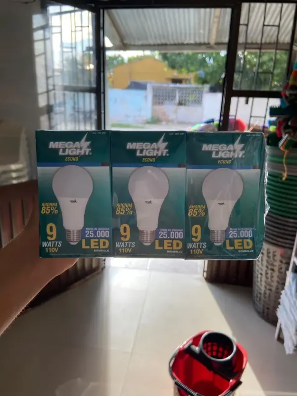 BOMBILLOS 9WATTS MEGA LIGHT