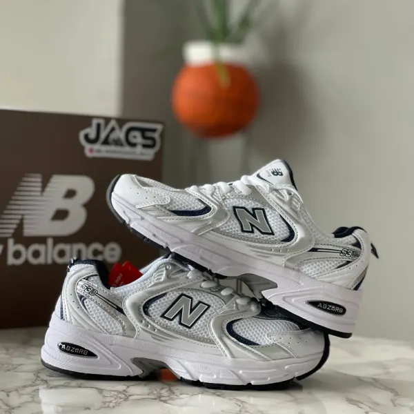 NEW BALANCE 530 AZUL OSCURO BLANCA