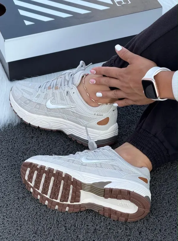 NIKE P-6000 BEIGE