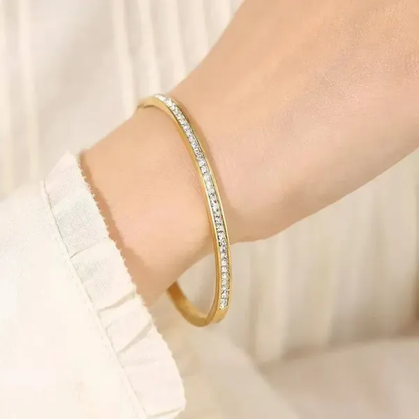BRAZALETE RIGIDO CIRCONITAS EN LINEA