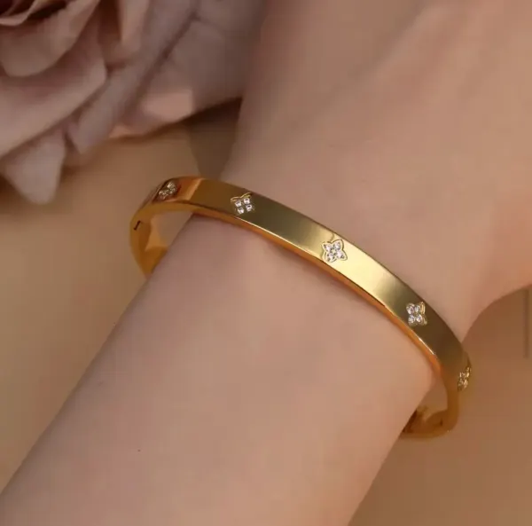 BRAZALETE CELESTE BANGLE