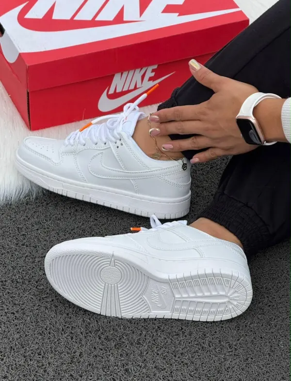 NIKE DUNK BLANCA NARANJA