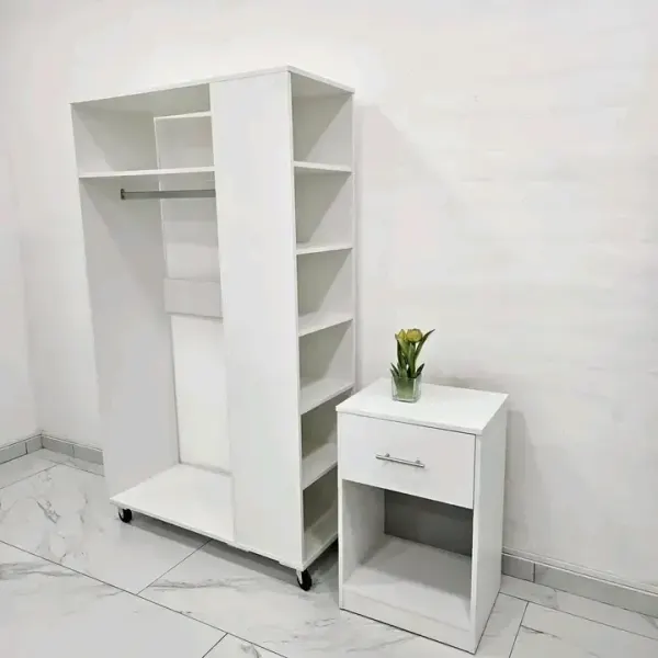 Closets + mesa de noche