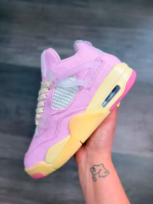 Air Jordan 4