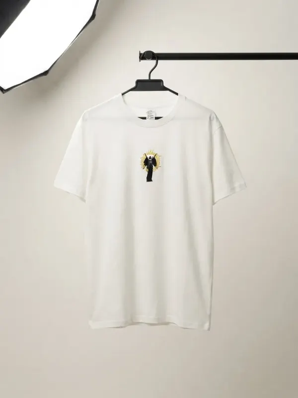 Camiseta Básica Estándar „Ángel Gótico”