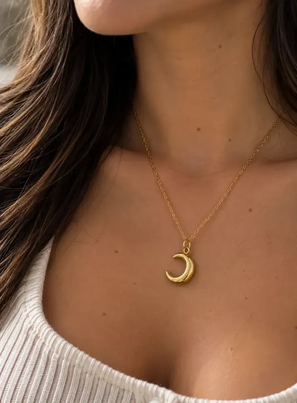 45-Collar Luna gold
