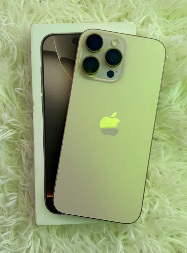 iPhone 16 Pro Max 256 Gb esim