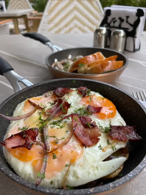Huevos Estrellados