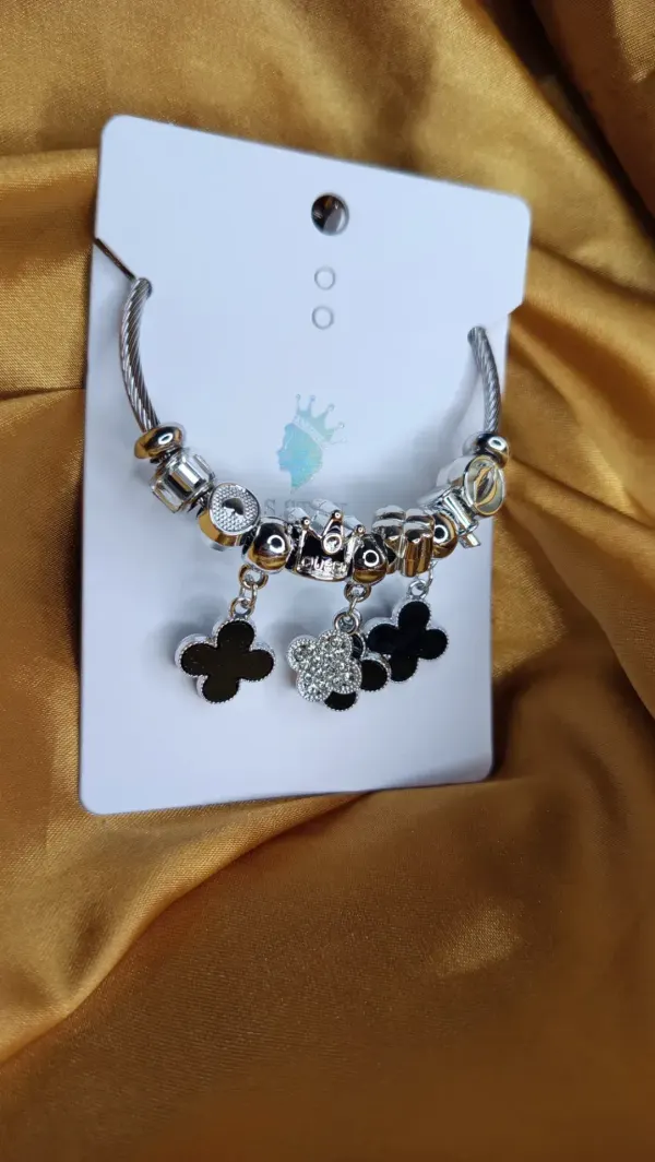 Pulseira com miçangas