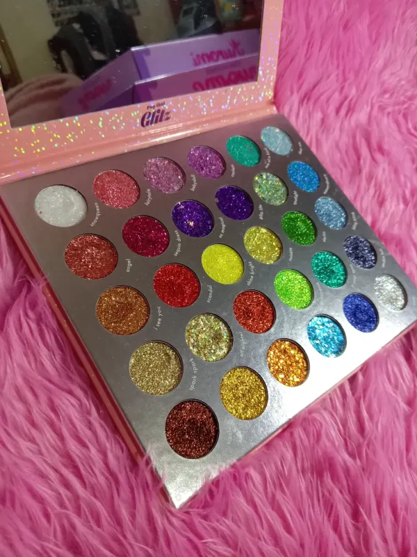 Paleta de sombras con glitter
