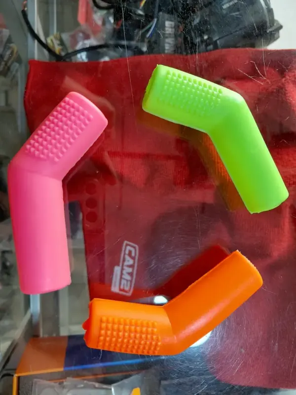 CUBIERTAS DE GOMA PARA PEDALES Y PALANCAS DE MOTO MULTICOLOR
