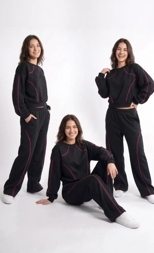 Buzo Crop Oversized con Costuras en Contraste