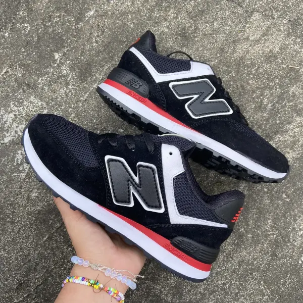 TENIS NEW BALANCE NEGRO CON ROJO