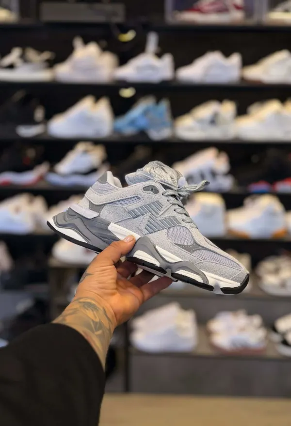 NEW BALANCE 960 GRIS