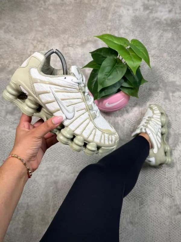NIKE GUZANO BEIGE