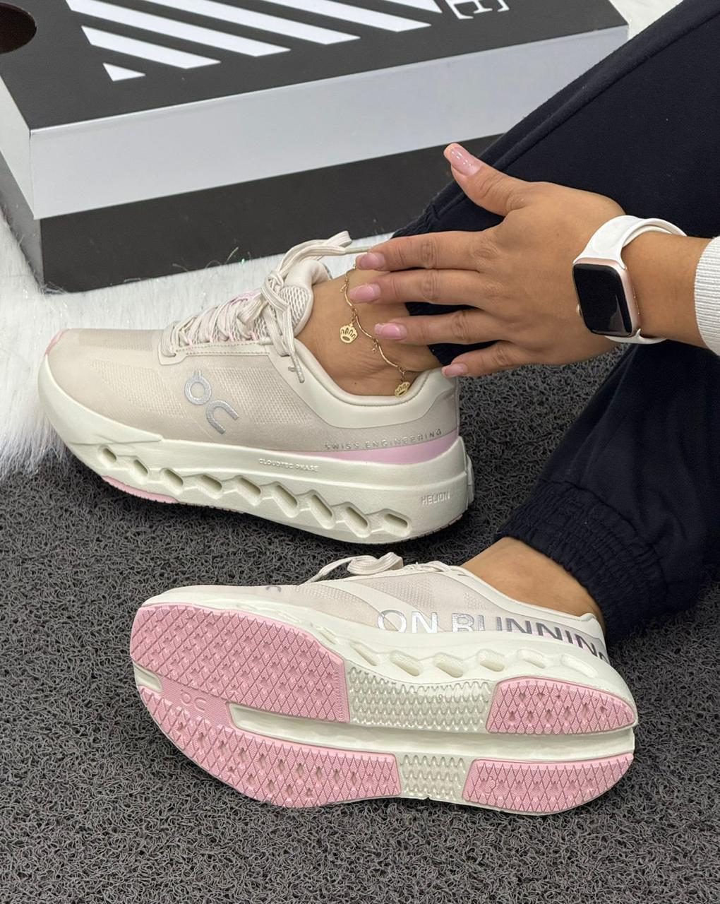 TENIS ON CLOUD