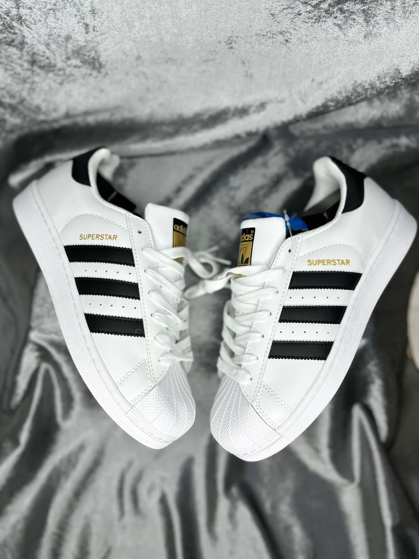 ADIDAS SUPERSTAR