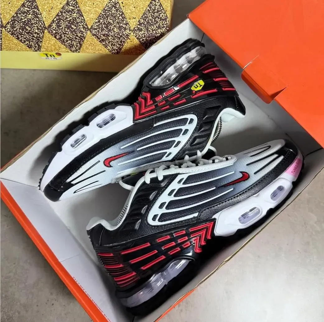 NIKE TN PLUS N-B-R HOMBRE