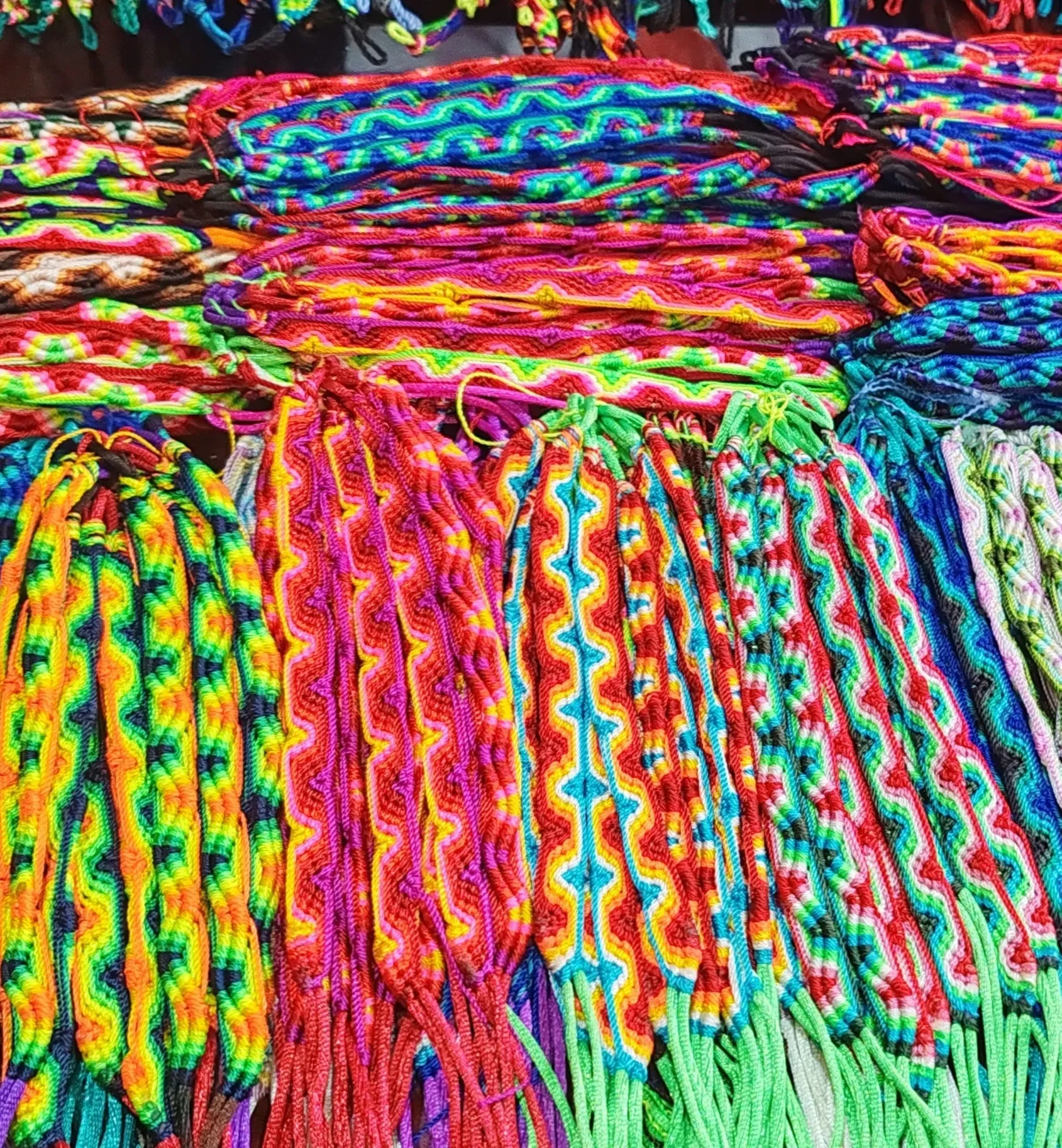 100 pulseras zigsagk
