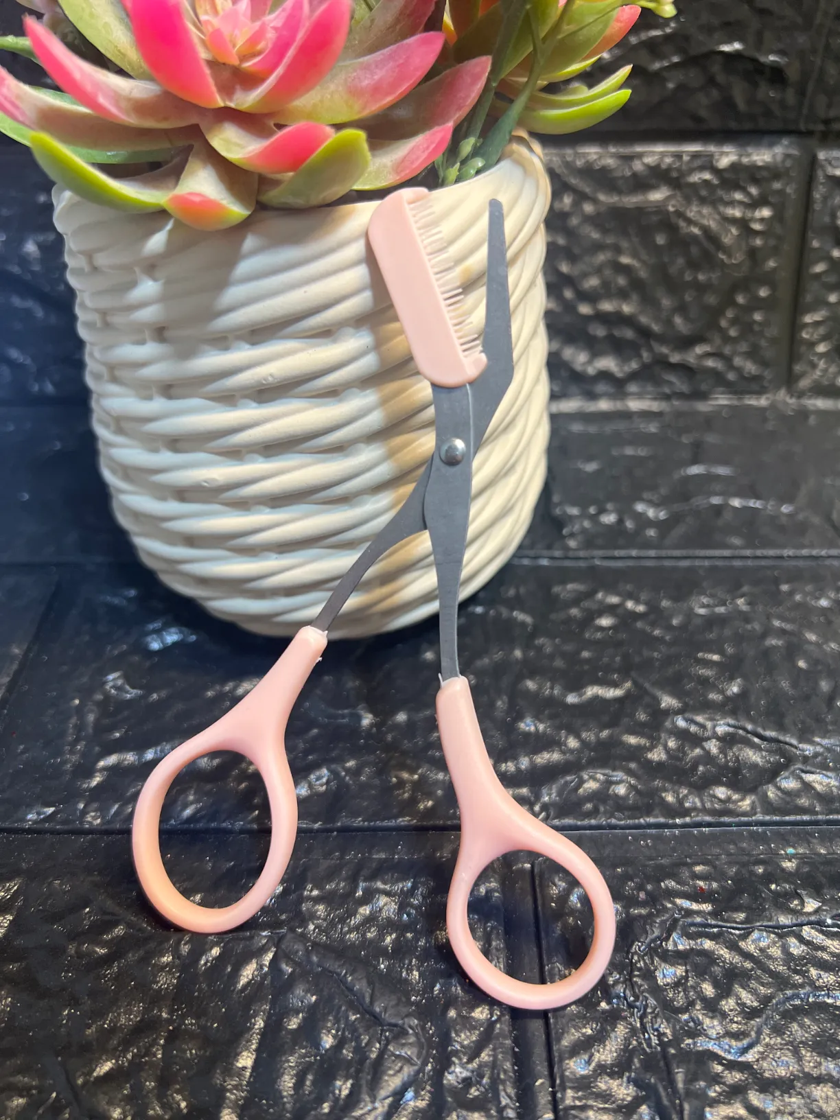 Tijera para cejas + peine