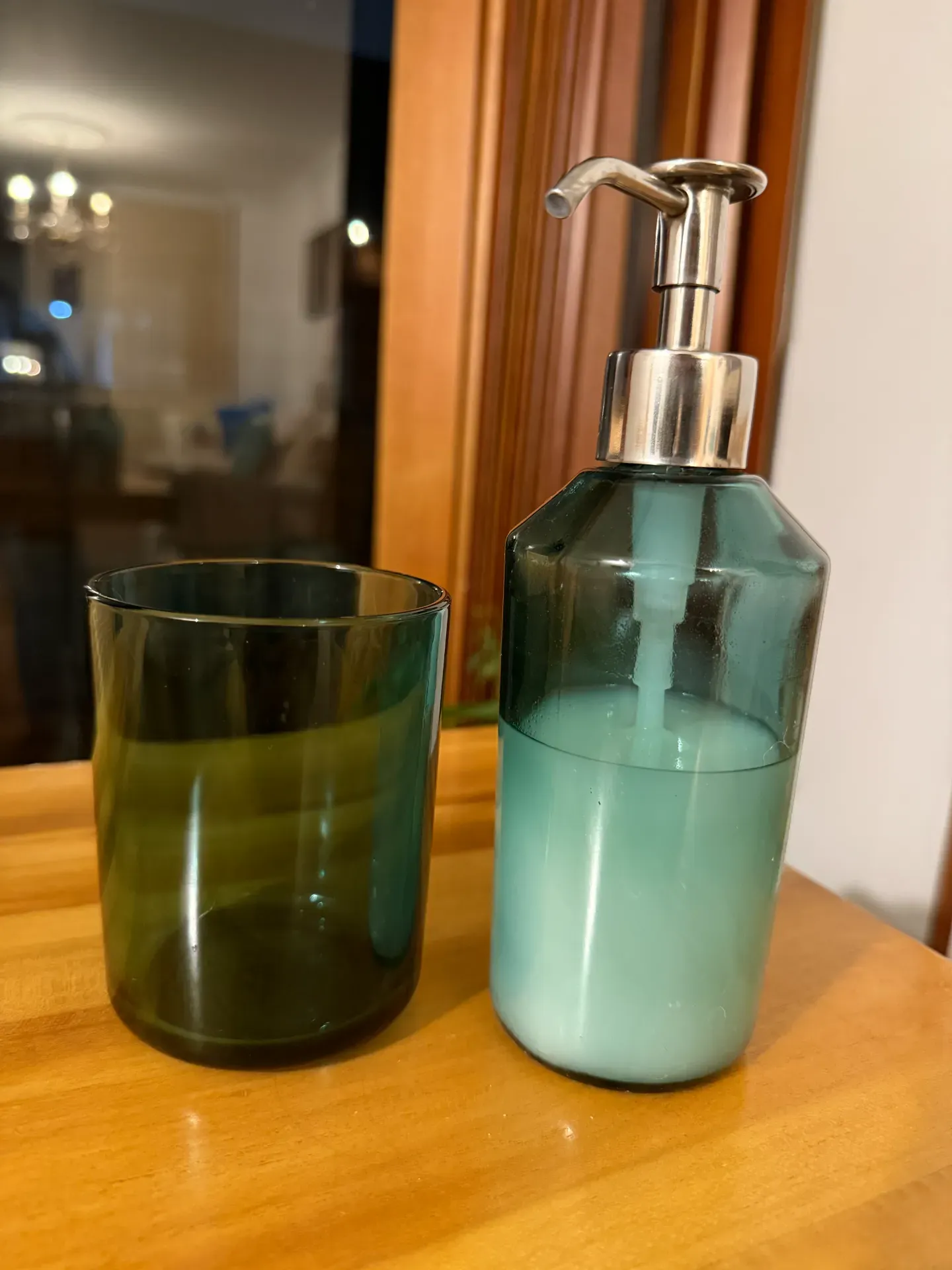 Juego jabonera y dispensador vidrio verde