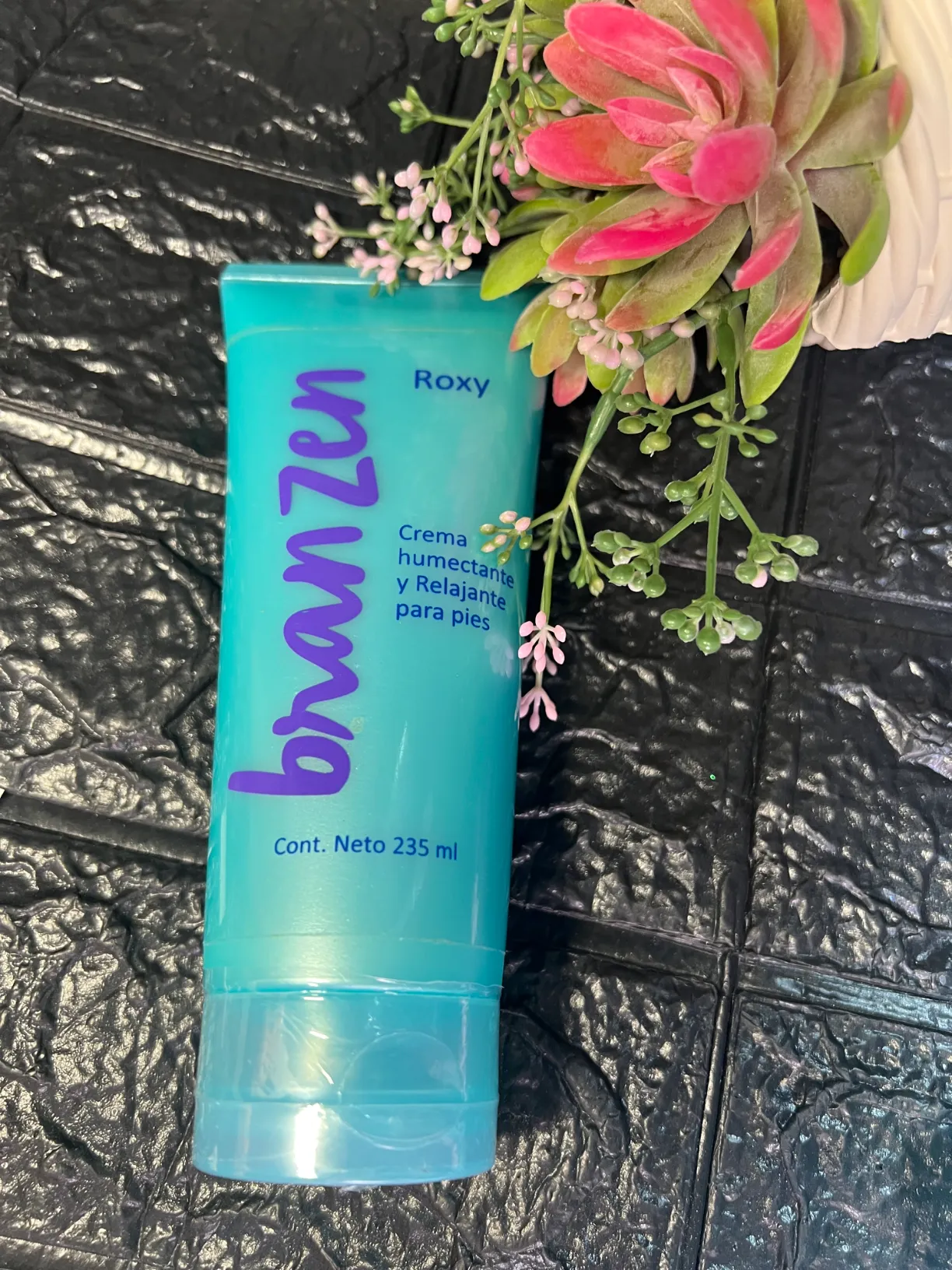 Crema humentante y relajante para pies 235ml